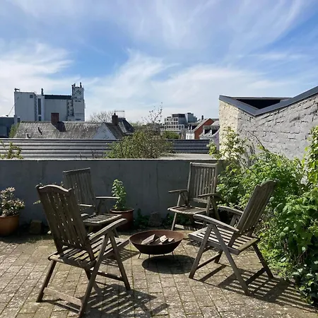 Charmerende - Taet Pa Alt! Villa