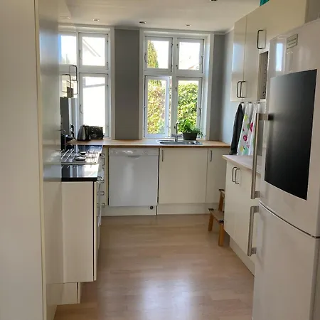 Charmerende - Taet Pa Alt! Villa