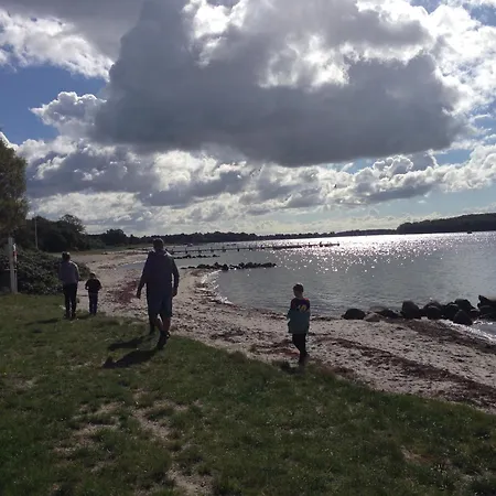 Charmerende - Taet Pa Alt! Villa Svendborg