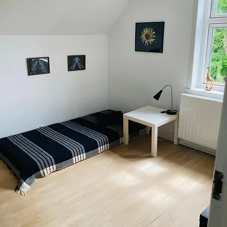 Charmerende - Taet Pa Alt! * Svendborg